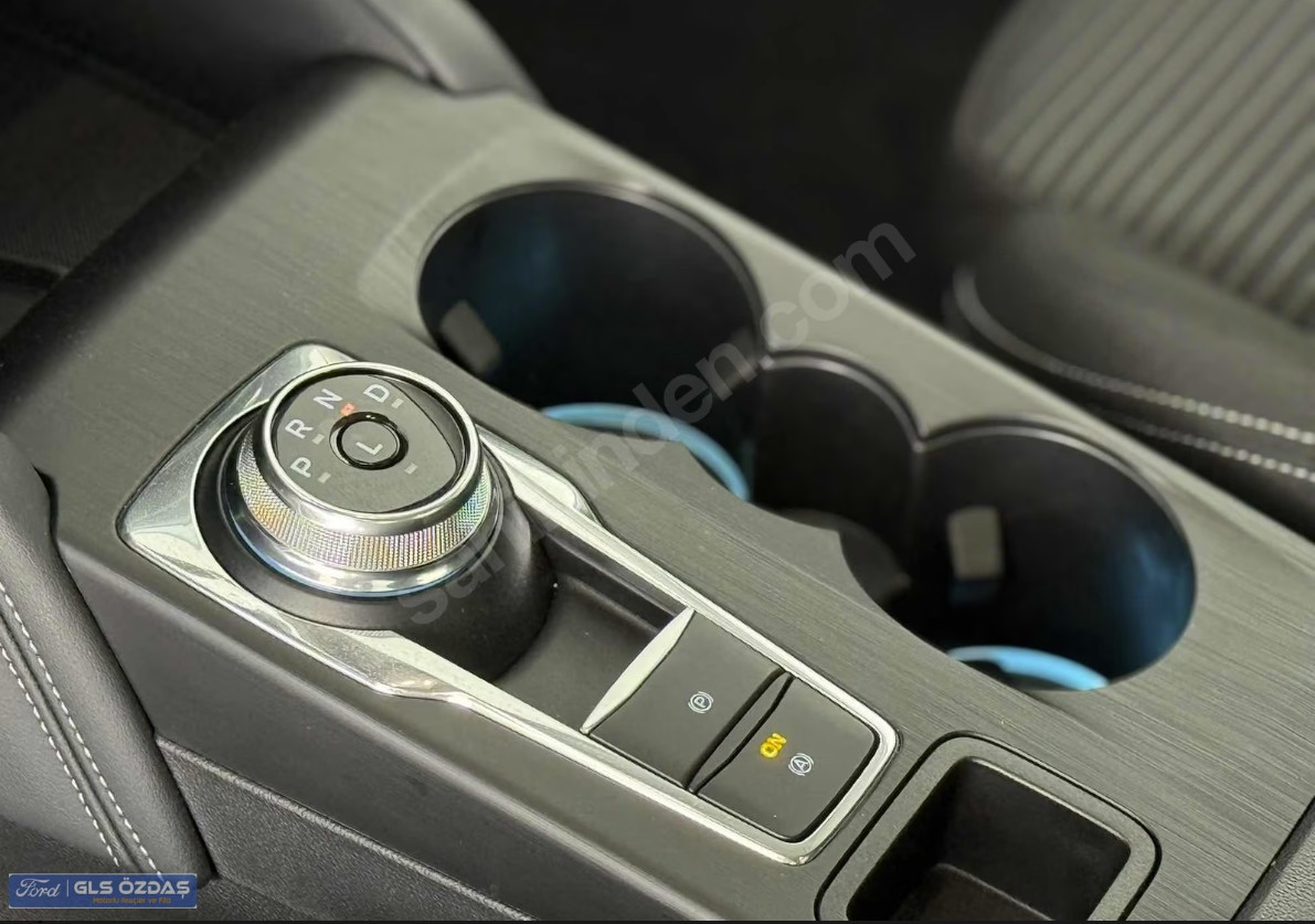 FORD FOCUS TİTANİUM X + KIŞ PAKET 2025 MODEL